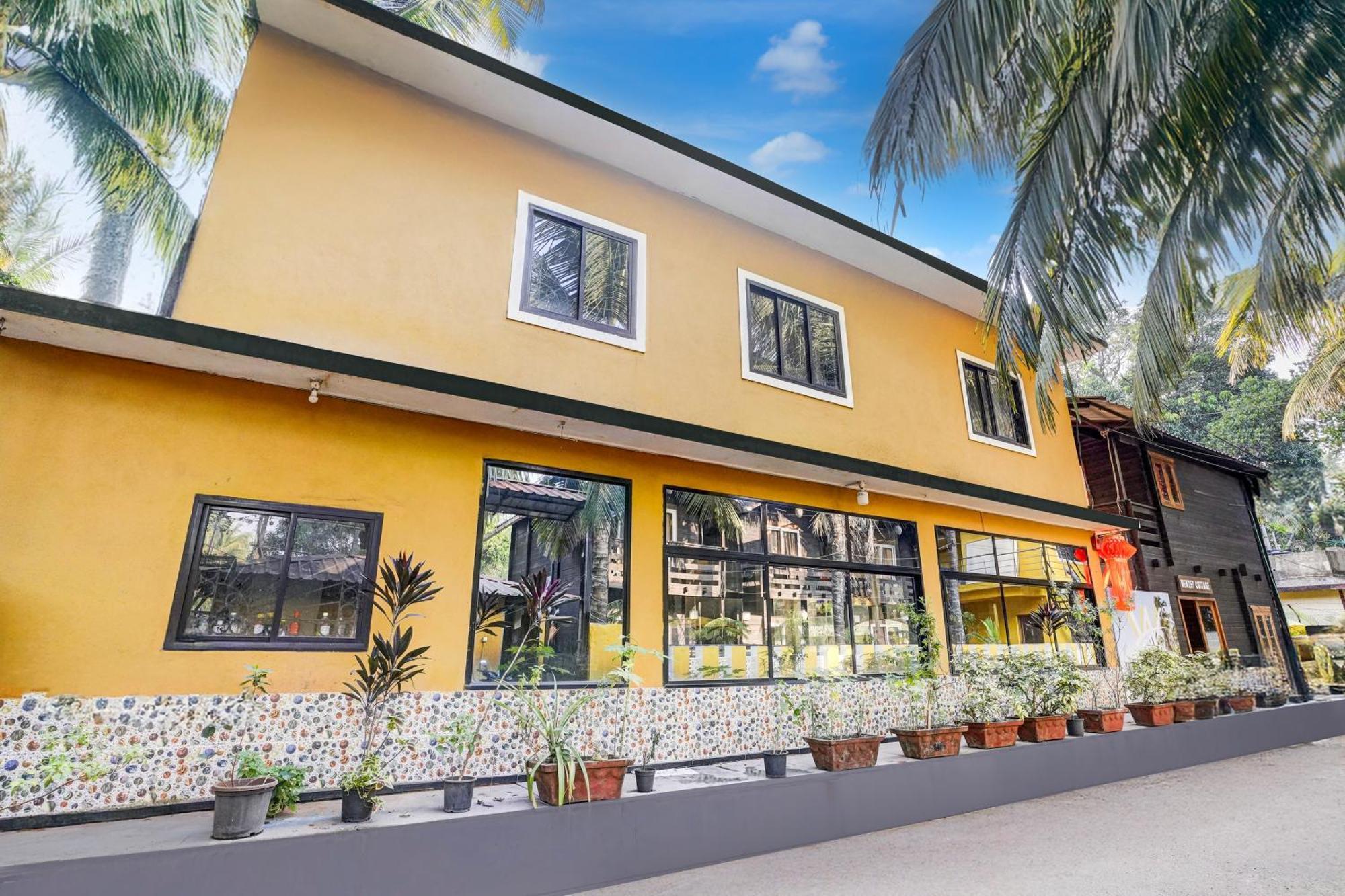 Super Townhouse Morjim 호텔 외부 사진