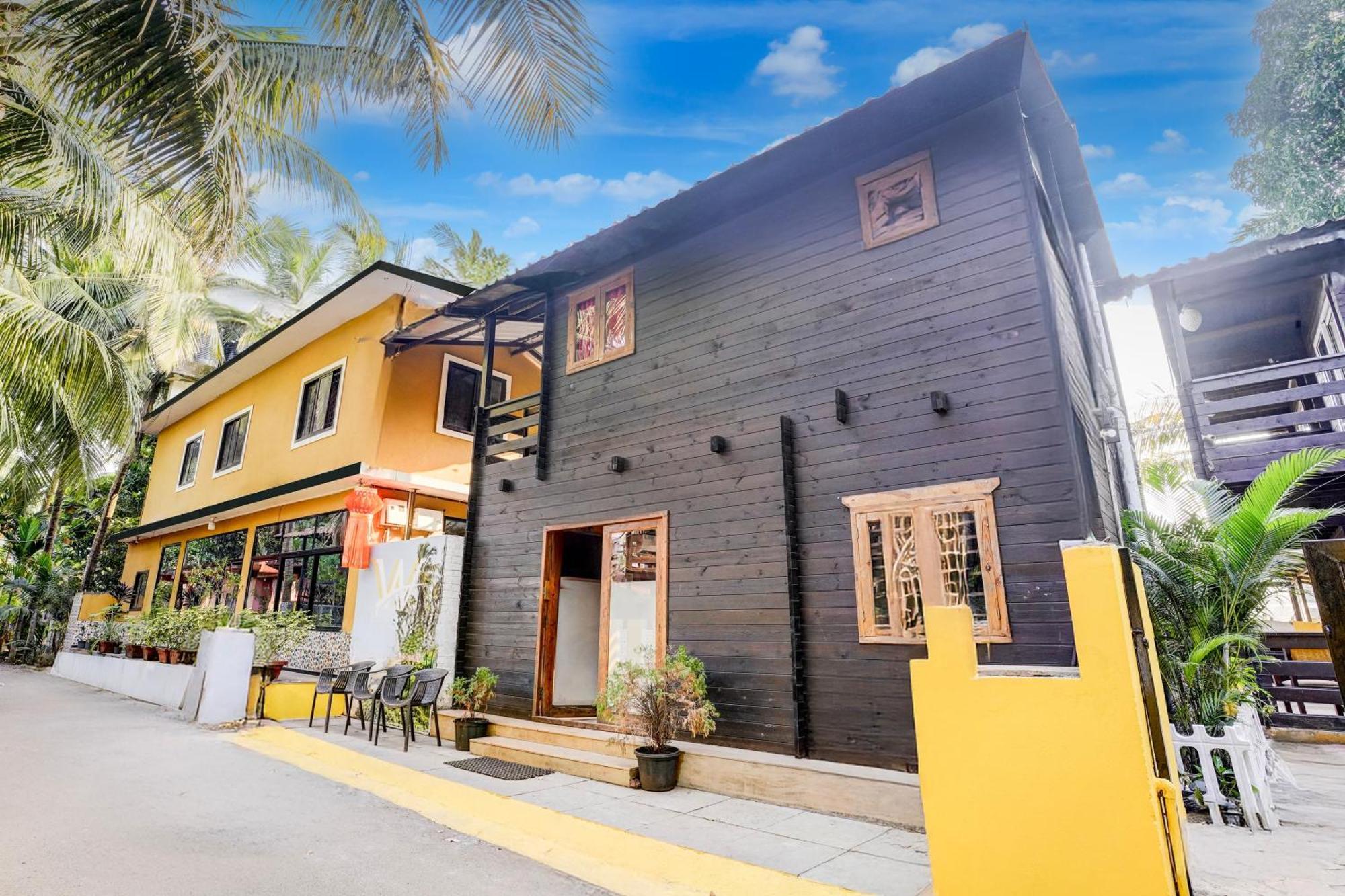 Super Townhouse Morjim 호텔 외부 사진
